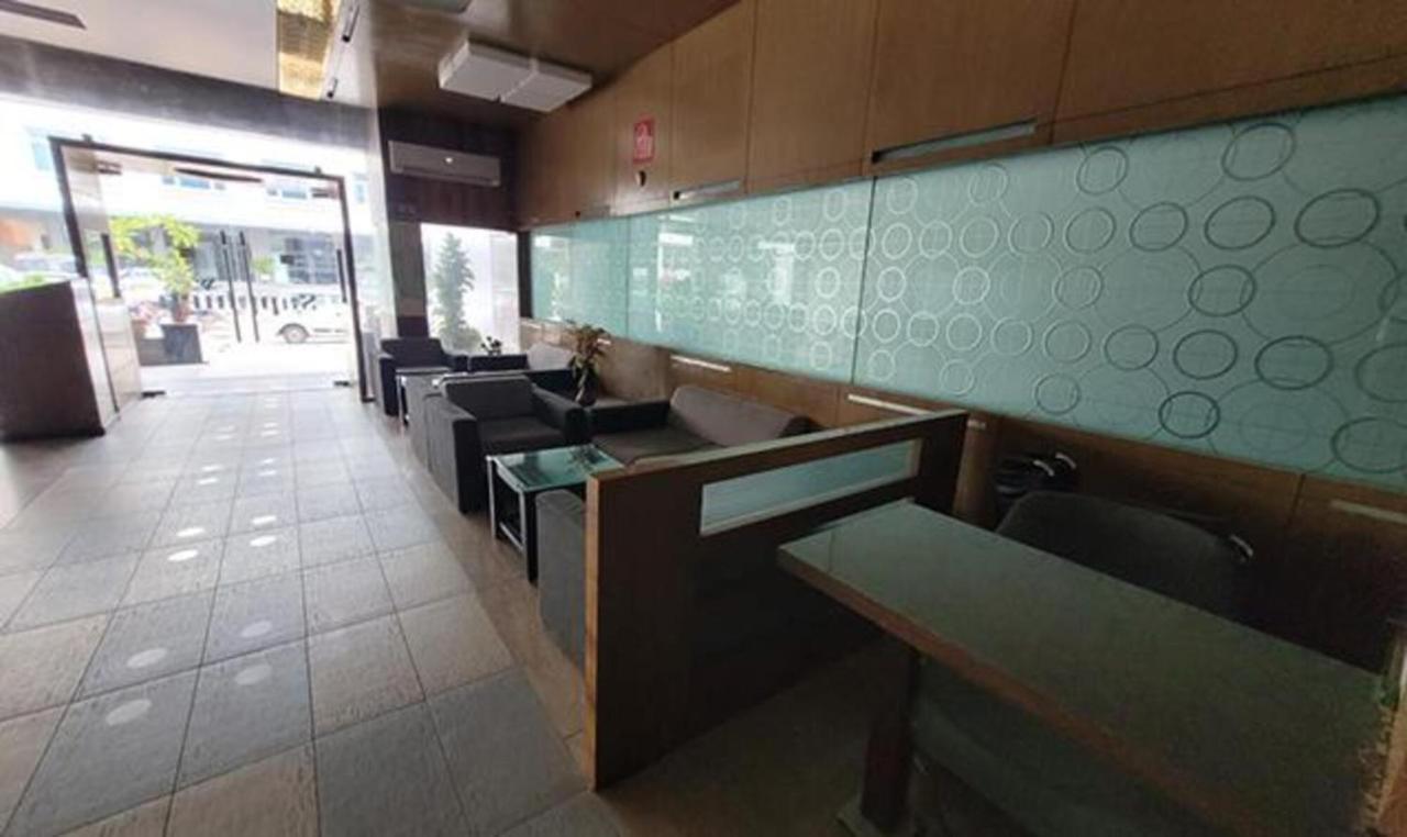 Fabhotel Prime Sapphire Regency 바도다라 외부 사진
