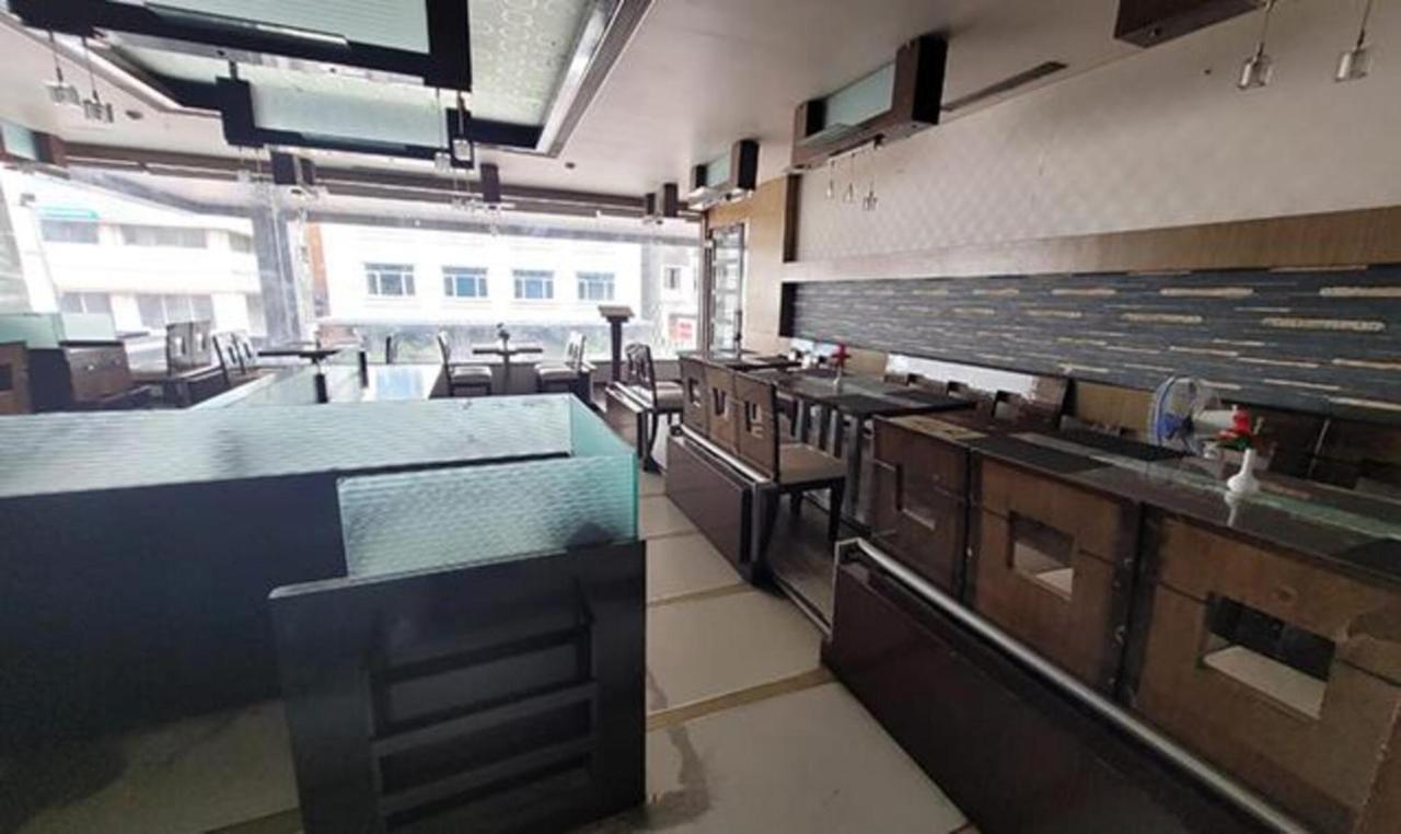 Fabhotel Prime Sapphire Regency 바도다라 외부 사진