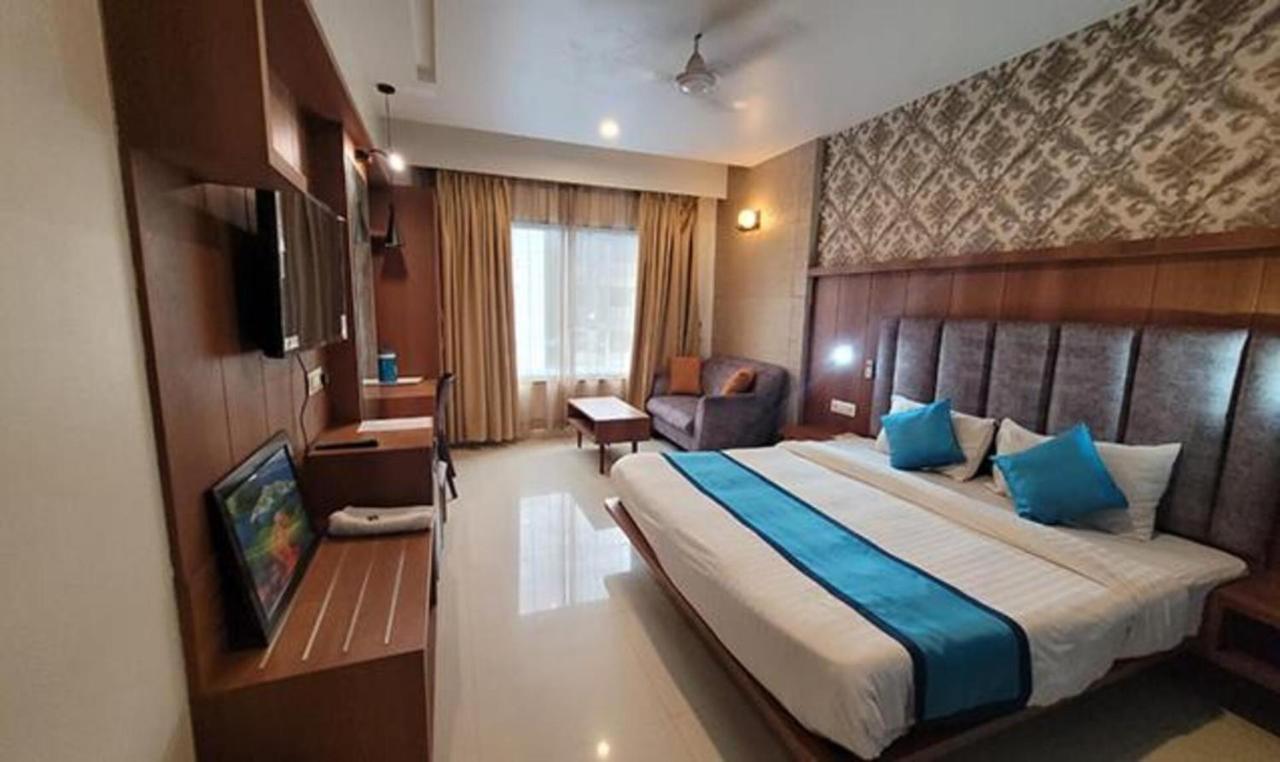 Fabhotel Prime Sapphire Regency 바도다라 외부 사진